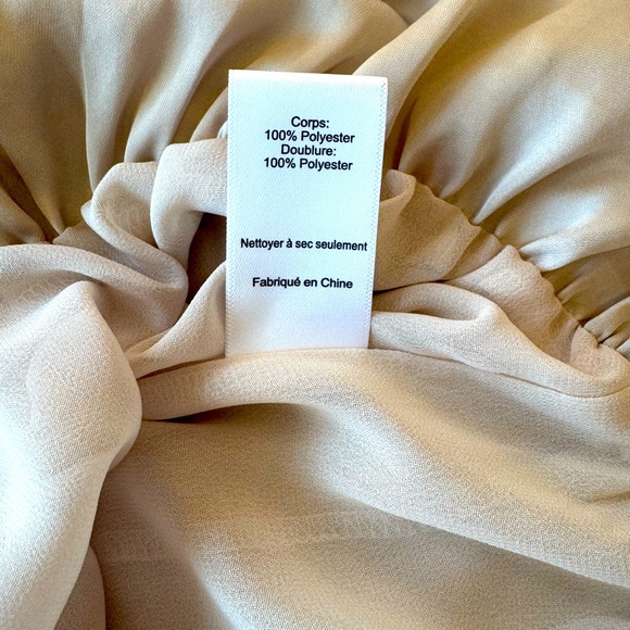 NWT ASTR The Label Bubble Hem Short Sleeve Top In Champagne Size: Small - Picture 11 of 11